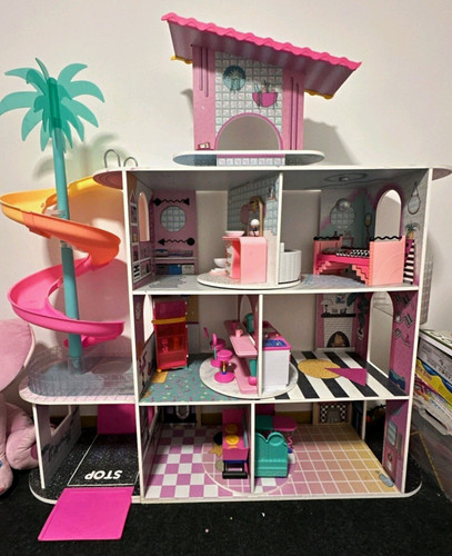 Stöckiges puppenhaus aus - 3-stöckiges,
