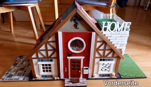 Puppenhaus umgebaut - puppenhaus, [umgebaut]